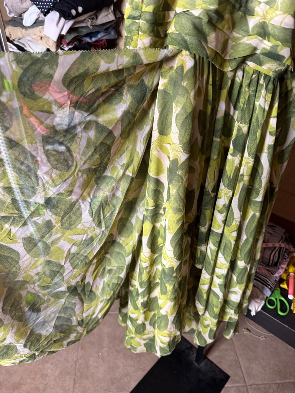 Vince Camuto Green Leaf Halter Midi Dress - Picture 4 of 9